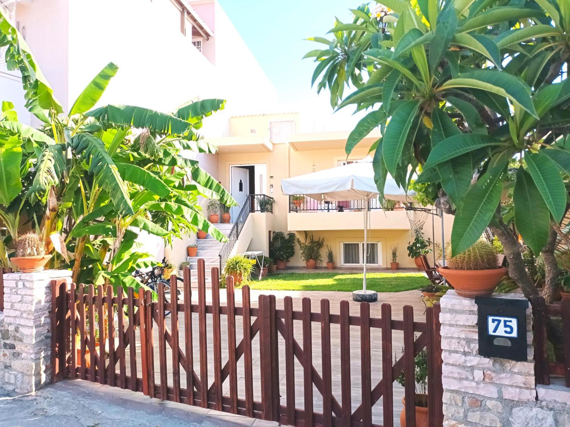 Appartement Family Yard House